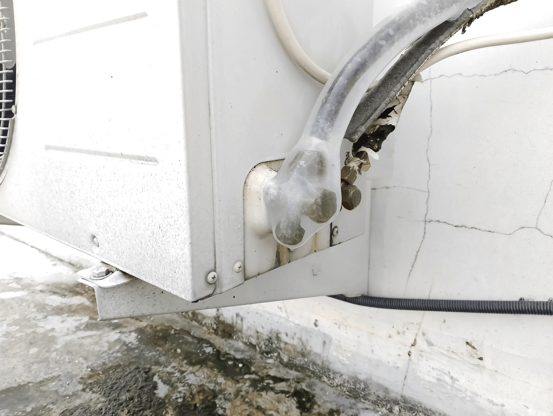 Why Is My AC Line Frozen? Here Are Some Common Causes